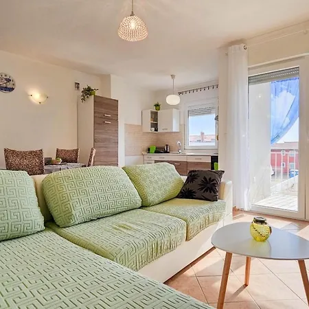 Suzana Apartamento Bužinija